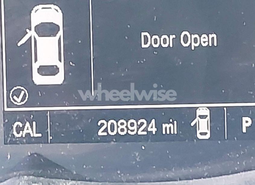 Photo 15 of 2017 Chevrolet Trax LT (VIN 3GNCJLSBXHL255075)