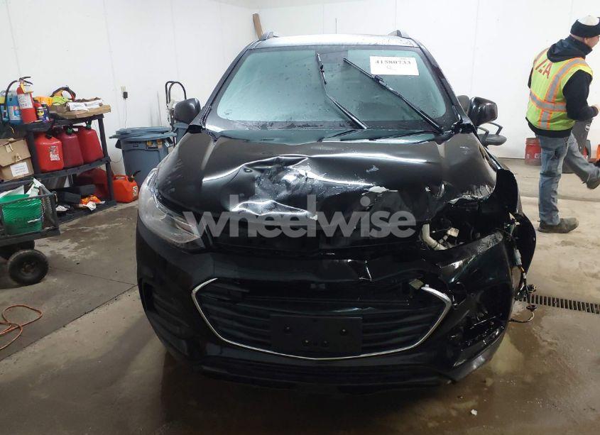 Photo 13 of 2017 Chevrolet Trax LT (VIN 3GNCJLSBXHL269459)