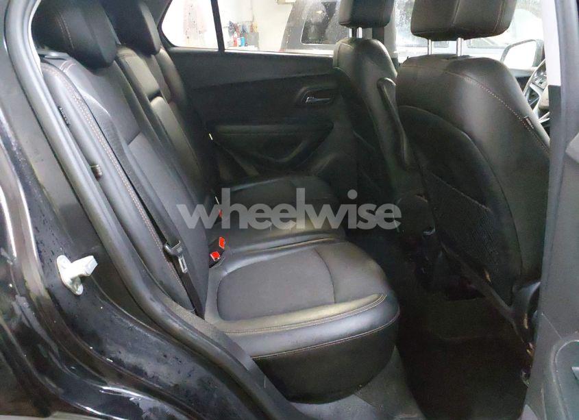 Photo 8 of 2017 Chevrolet Trax LT (VIN 3GNCJLSBXHL269459)