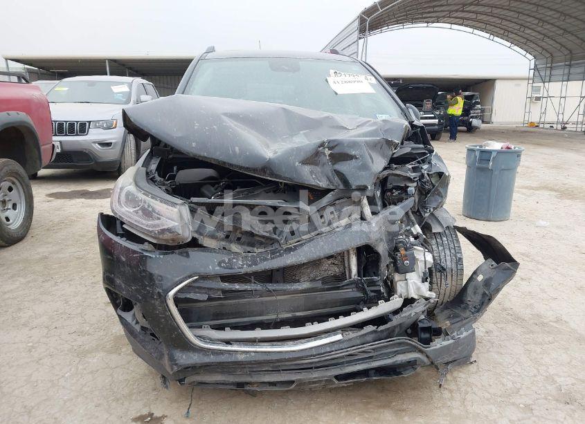 Photo 12 of 2018 Chevrolet Trax LT (VIN 3GNCJLSBXJL183879)