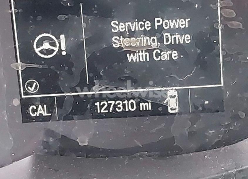 Photo 15 of 2018 Chevrolet Trax LT (VIN 3GNCJLSBXJL183879)