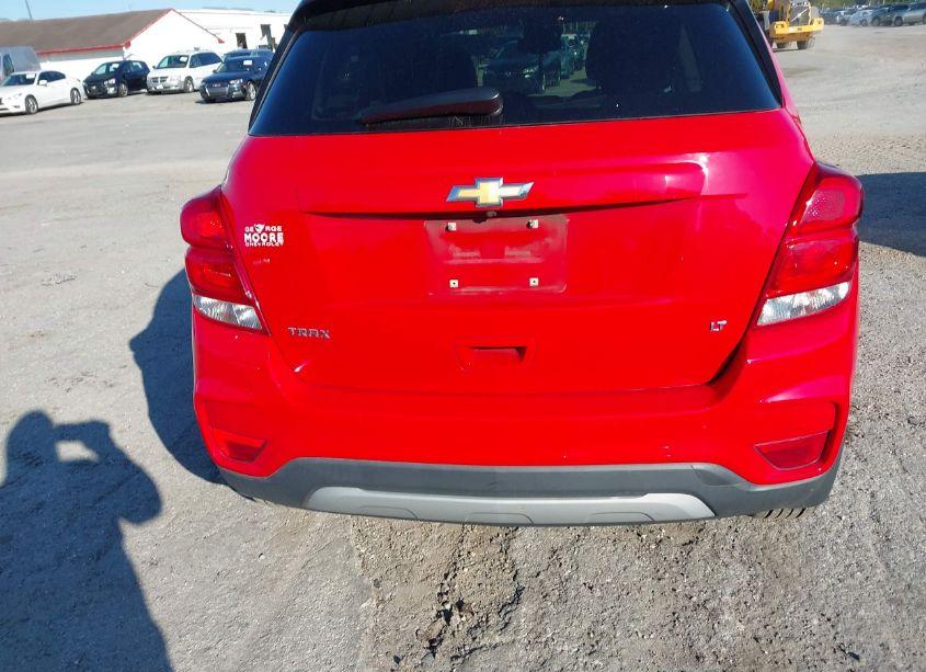 Photo 16 of 2018 Chevrolet Trax LT (VIN 3GNCJLSBXJL263800)