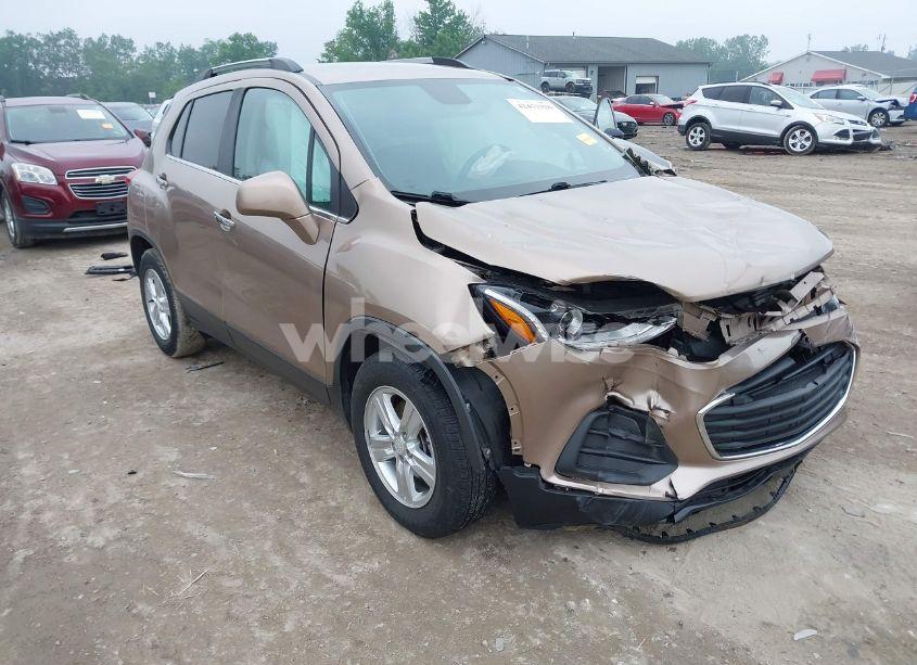 2018 Chevrolet Trax LT (VIN 3GNCJLSBXJL278152) main photo
