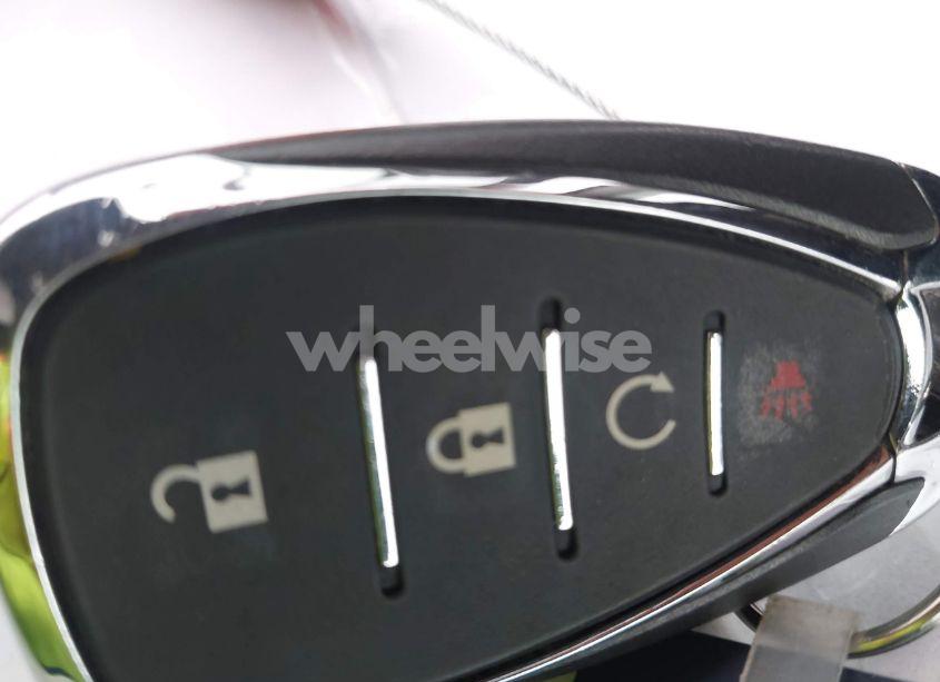 Photo 11 of 2018 Chevrolet Trax LT (VIN 3GNCJLSBXJL383712)