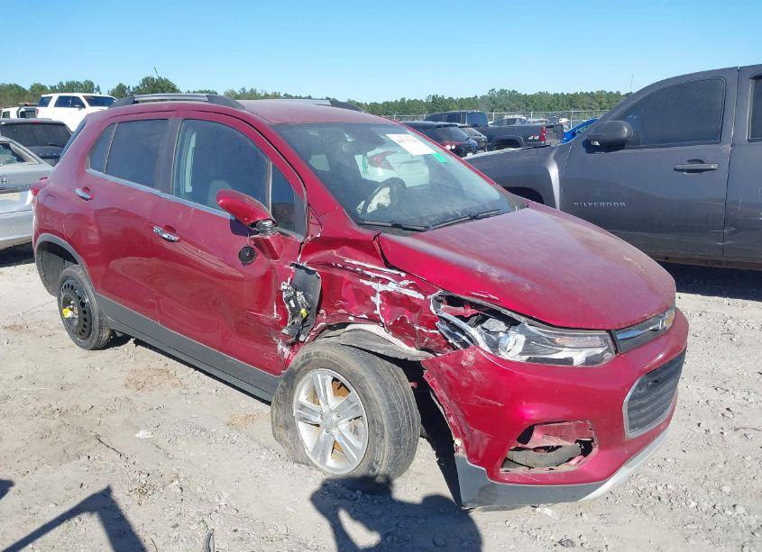 2018 Chevrolet Trax LT (VIN 3GNCJLSBXJL412710) main photo
