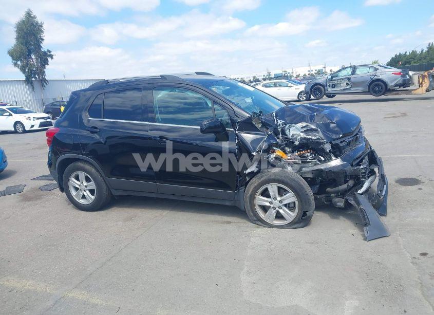Photo 13 of 2019 Chevrolet Trax LT (VIN 3GNCJLSBXKL189960)