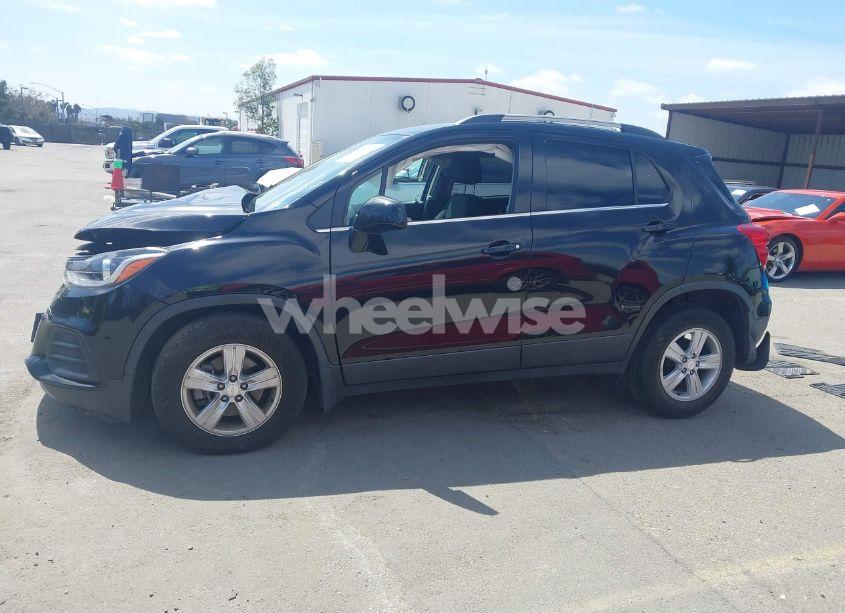 Photo 14 of 2019 Chevrolet Trax LT (VIN 3GNCJLSBXKL189960)