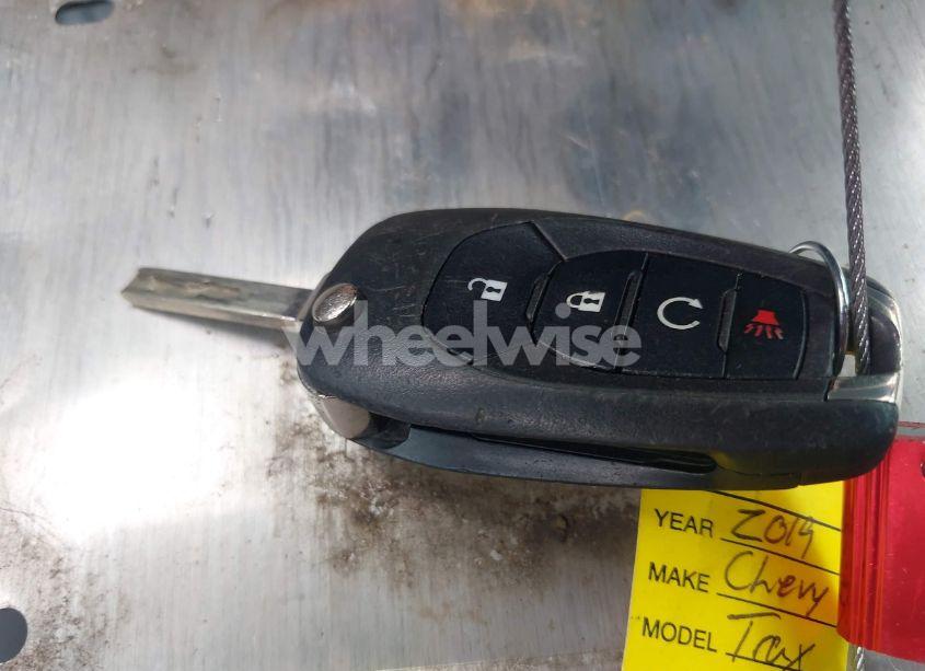 Photo 11 of 2019 Chevrolet Trax LT (VIN 3GNCJLSBXKL207325)