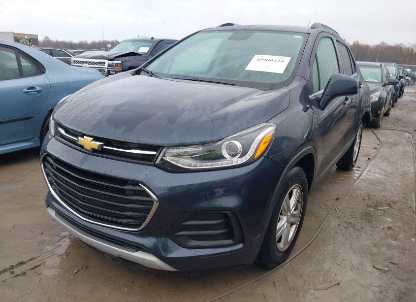Photo 2 of 2019 Chevrolet Trax LT (VIN 3GNCJLSBXKL324094)