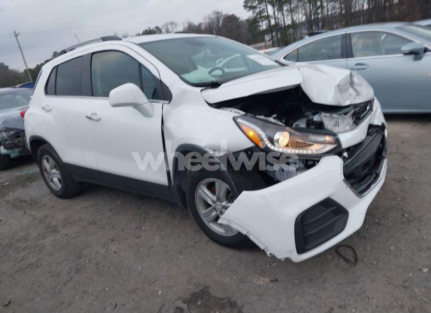 2019 Chevrolet Trax LT (VIN 3GNCJLSBXKL395800) main photo