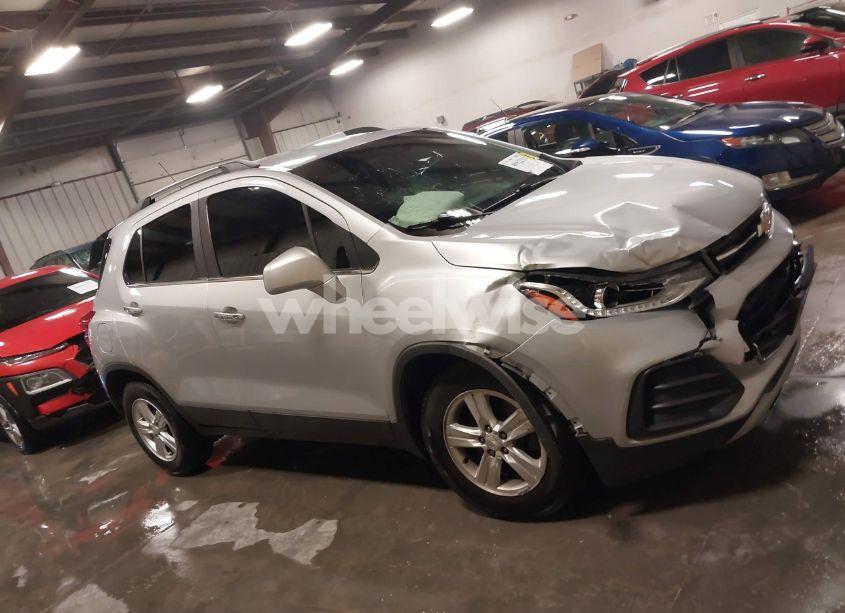 Photo 13 of 2019 Chevrolet Trax LT (VIN 3GNCJLSBXKL402146)