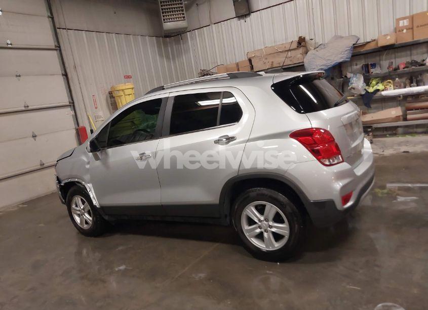 Photo 14 of 2019 Chevrolet Trax LT (VIN 3GNCJLSBXKL402146)
