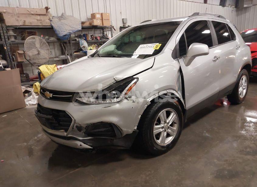 Photo 6 of 2019 Chevrolet Trax LT (VIN 3GNCJLSBXKL402146)