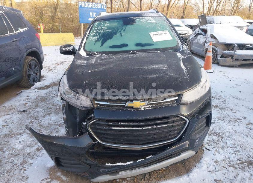Photo 12 of 2019 Chevrolet Trax LT (VIN 3GNCJLSBXKL402504)