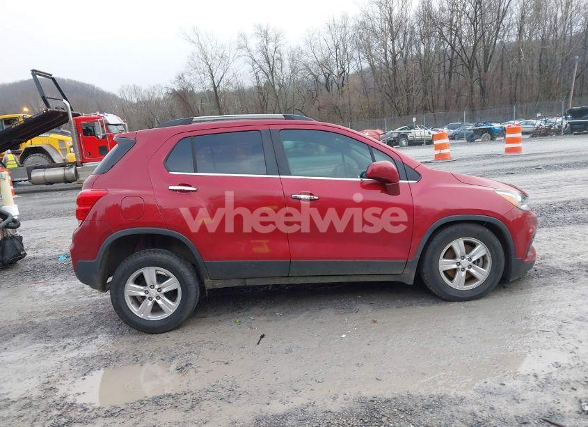 Photo 13 of 2020 Chevrolet Trax FWD LT (VIN 3GNCJLSBXLL250791)