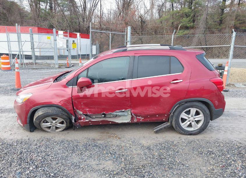Photo 14 of 2020 Chevrolet Trax FWD LT (VIN 3GNCJLSBXLL250791)