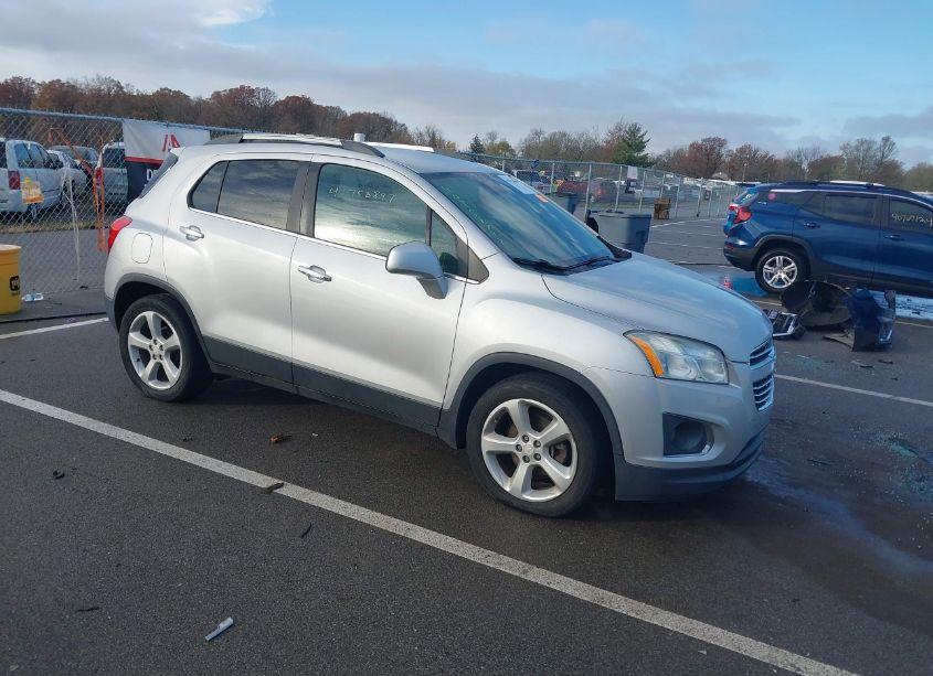 2016 Chevrolet Trax LTZ (VIN 3GNCJMSB0GL165163) main photo