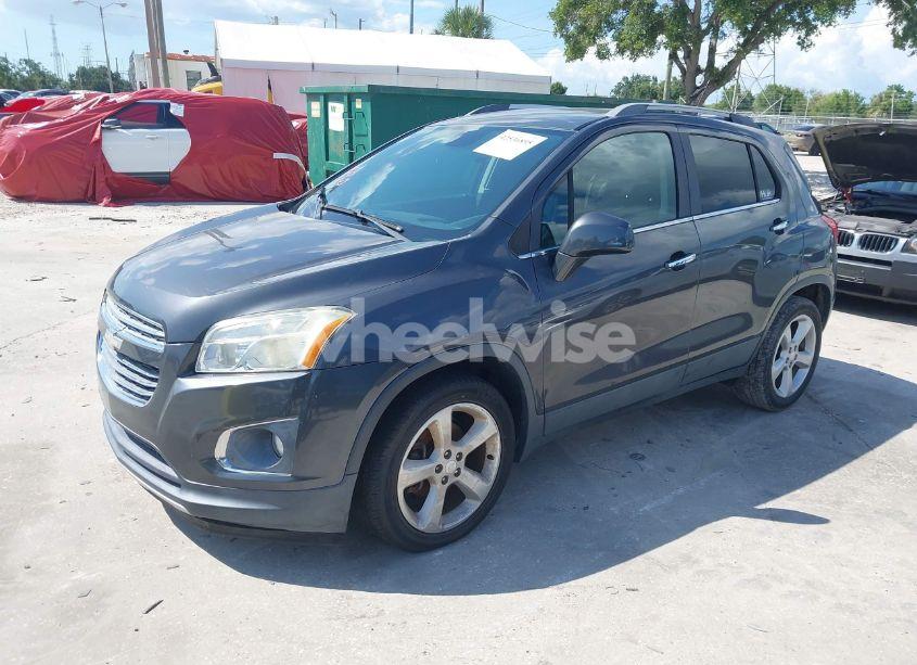 Photo 2 of 2016 Chevrolet Trax LTZ (VIN 3GNCJMSB1GL163244)