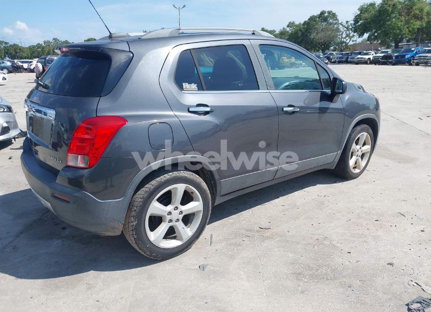 Photo 4 of 2016 Chevrolet Trax LTZ (VIN 3GNCJMSB1GL163244)