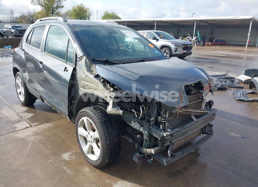 2016 Chevrolet Trax LTZ (VIN 3GNCJMSB3GL187254) main photo