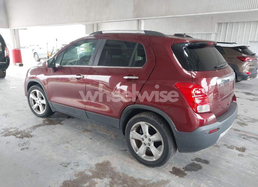 Photo 3 of 2016 Chevrolet Trax LTZ (VIN 3GNCJMSB8GL179005)