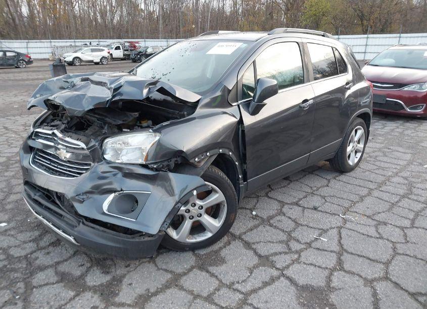 Photo 2 of 2016 Chevrolet Trax LTZ (VIN 3GNCJMSB9GL280263)