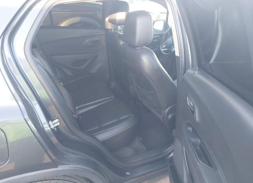 Photo 8 of 2016 Chevrolet Trax LTZ (VIN 3GNCJMSBXGL172363)