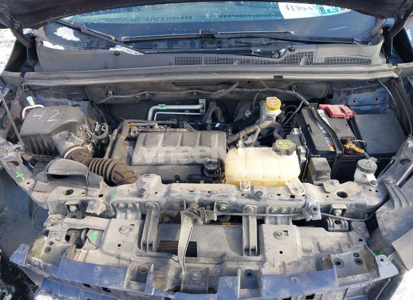 Photo 10 of 2018 Chevrolet Trax LS (VIN 3GNCJNSB0JL300655)