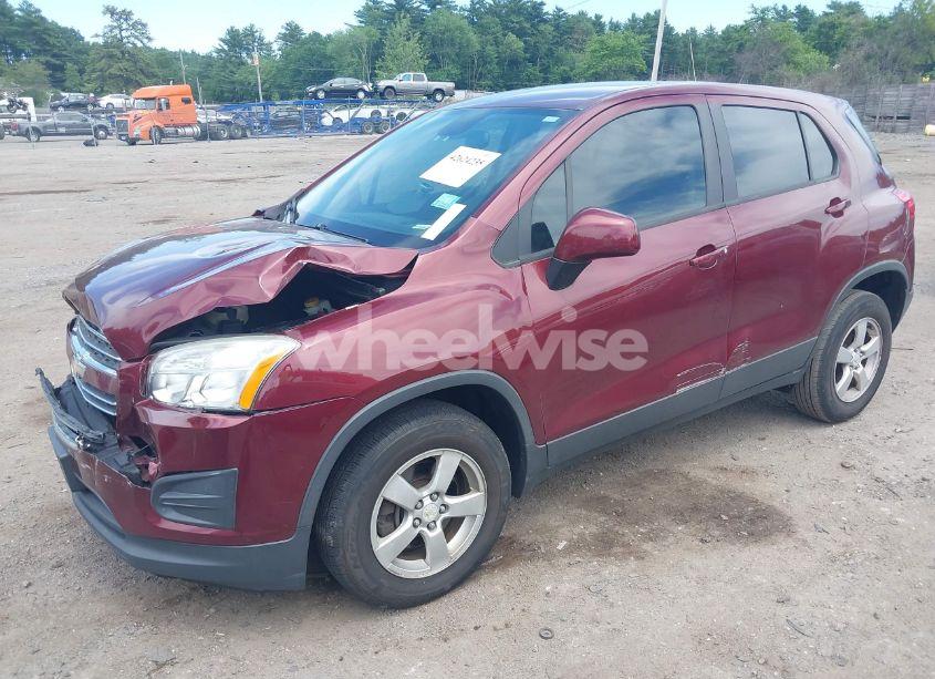 Photo 2 of 2016 Chevrolet Trax 1LS (VIN 3GNCJNSB1GL246193)