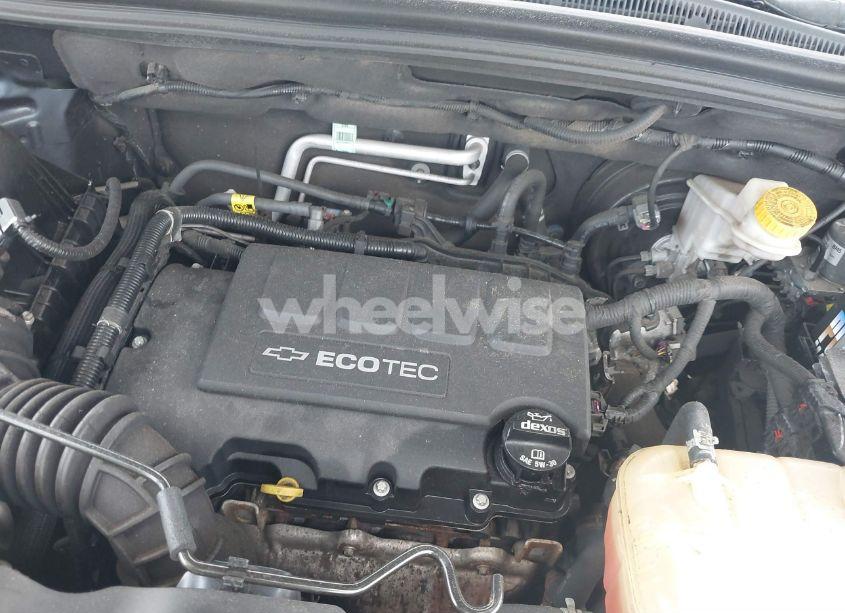 Photo 10 of 2018 Chevrolet Trax LS (VIN 3GNCJNSB1JL155044)