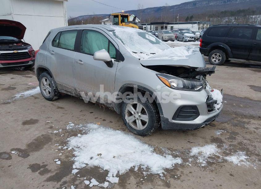 2018 Chevrolet Trax (VIN 3GNCJNSB1JL406838) main photo