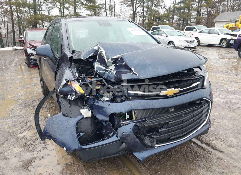 Photo 6 of 2019 Chevrolet Trax LS (VIN 3GNCJNSB1KL156115)