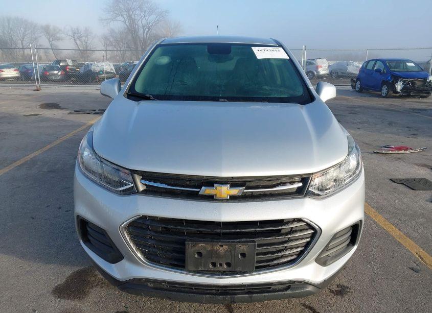 Photo 13 of 2019 Chevrolet Trax LS (VIN 3GNCJNSB1KL229421)