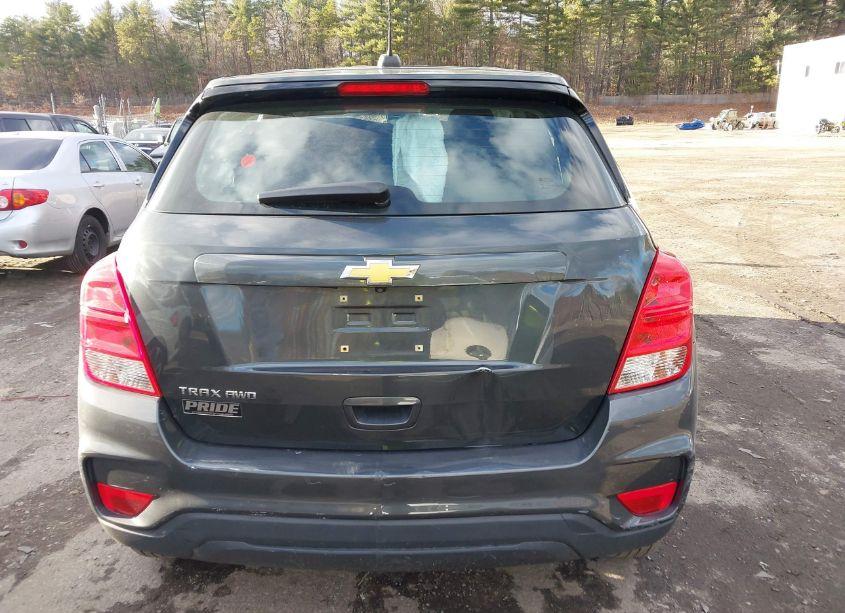 Photo 16 of 2019 Chevrolet Trax LS (VIN 3GNCJNSB1KL327865)