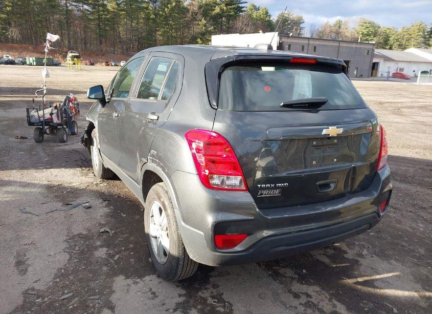 Photo 3 of 2019 Chevrolet Trax LS (VIN 3GNCJNSB1KL327865)