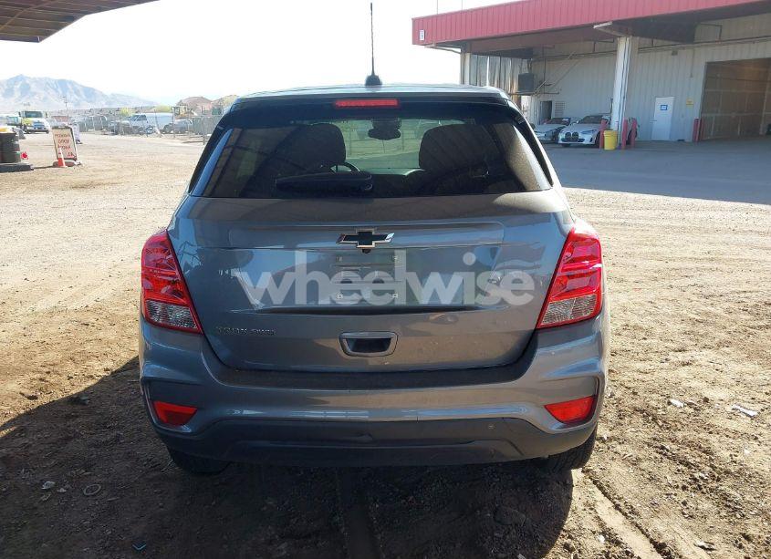Photo 16 of 2020 Chevrolet Trax AWD LS (VIN 3GNCJNSB1LL271850)