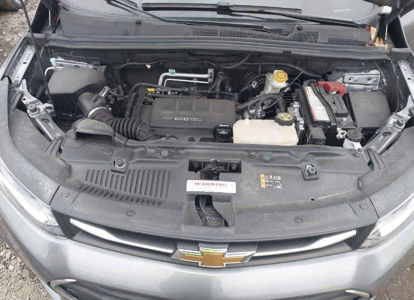 Photo 10 of 2020 Chevrolet Trax AWD LS (VIN 3GNCJNSB1LL274800)