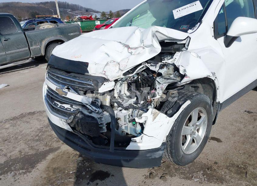 Photo 6 of 2016 Chevrolet Trax 1LS (VIN 3GNCJNSB2GL182925)