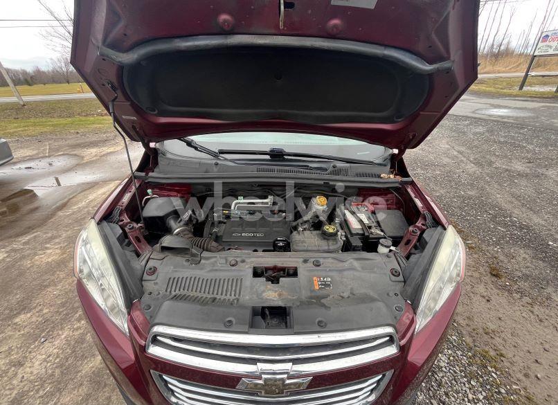 Photo 10 of 2016 Chevrolet Trax 1LS (VIN 3GNCJNSB2GL234697)