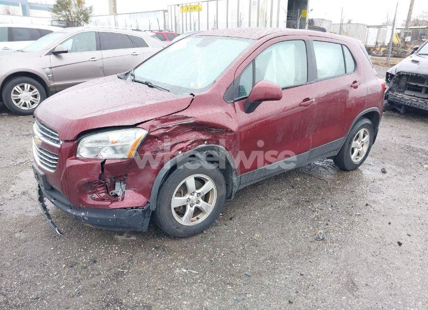 Photo 2 of 2016 Chevrolet Trax 1LS (VIN 3GNCJNSB2GL266890)