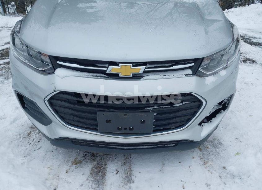 Photo 20 of 2018 Chevrolet Trax LS (VIN 3GNCJNSB2JL155294)