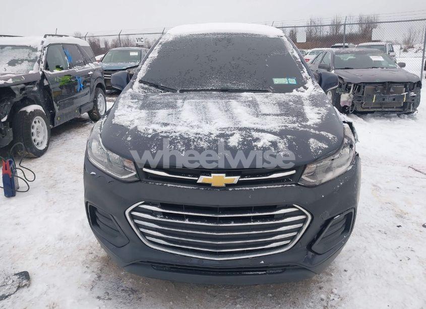 Photo 12 of 2018 Chevrolet Trax LS (VIN 3GNCJNSB2JL368178)