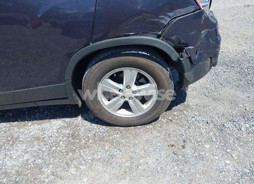 Photo 12 of 2019 Chevrolet Trax LS (VIN 3GNCJNSB2KL237382)