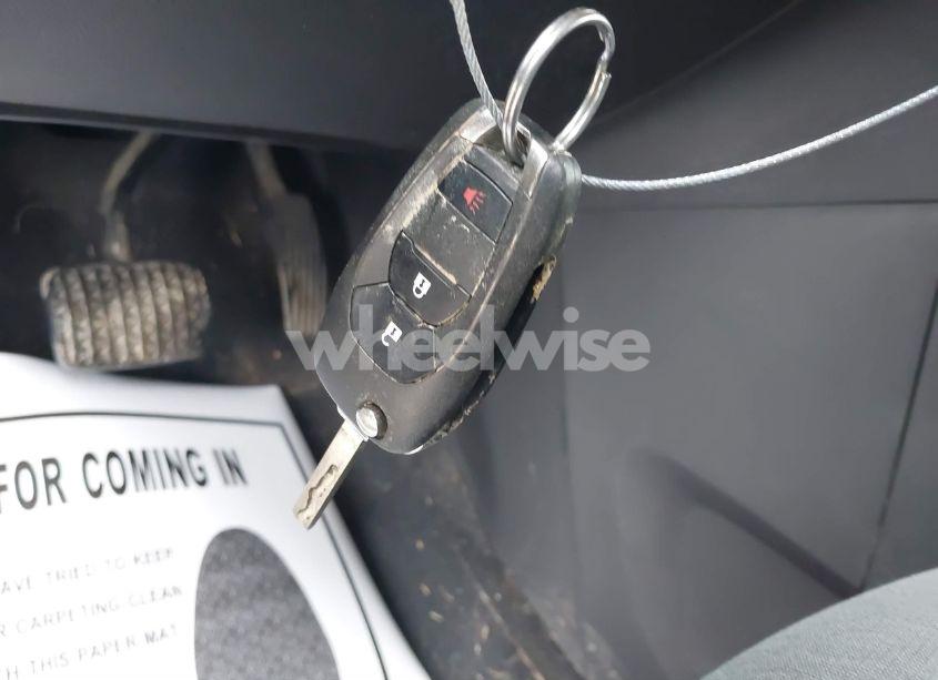 Photo 11 of 2019 Chevrolet Trax LS (VIN 3GNCJNSB2KL253856)