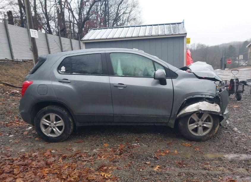 Photo 13 of 2020 Chevrolet Trax AWD LS (VIN 3GNCJNSB2LL268164)