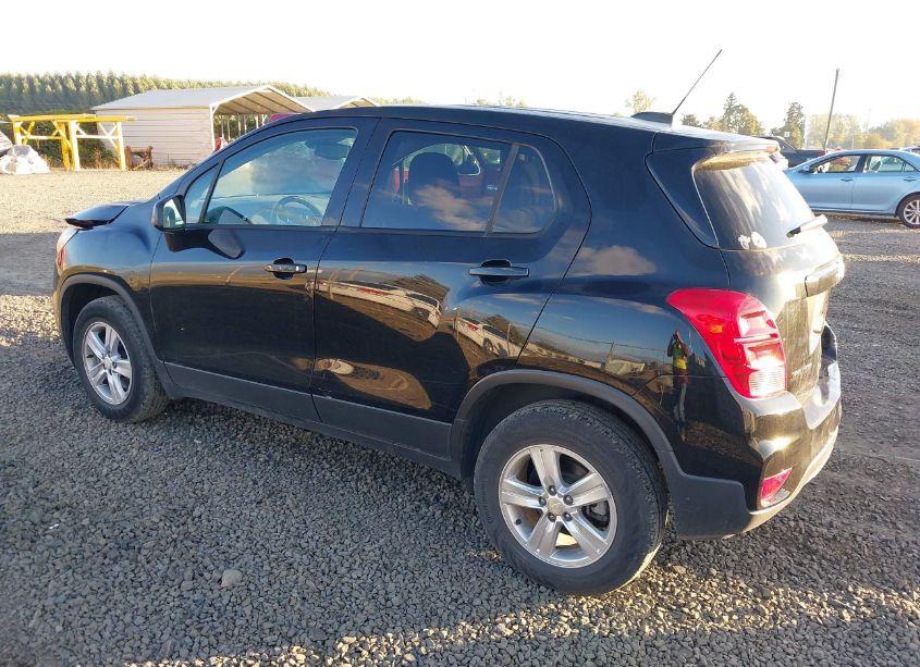 Photo 3 of 2020 Chevrolet Trax AWD LS (VIN 3GNCJNSB2LL322725)