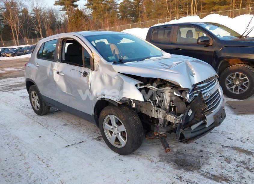 2016 Chevrolet Trax 1LS (VIN 3GNCJNSB3GL139324) main photo