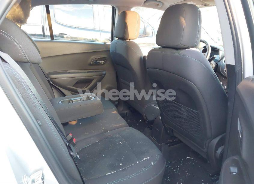 Photo 8 of 2016 Chevrolet Trax 1LS (VIN 3GNCJNSB3GL139324)