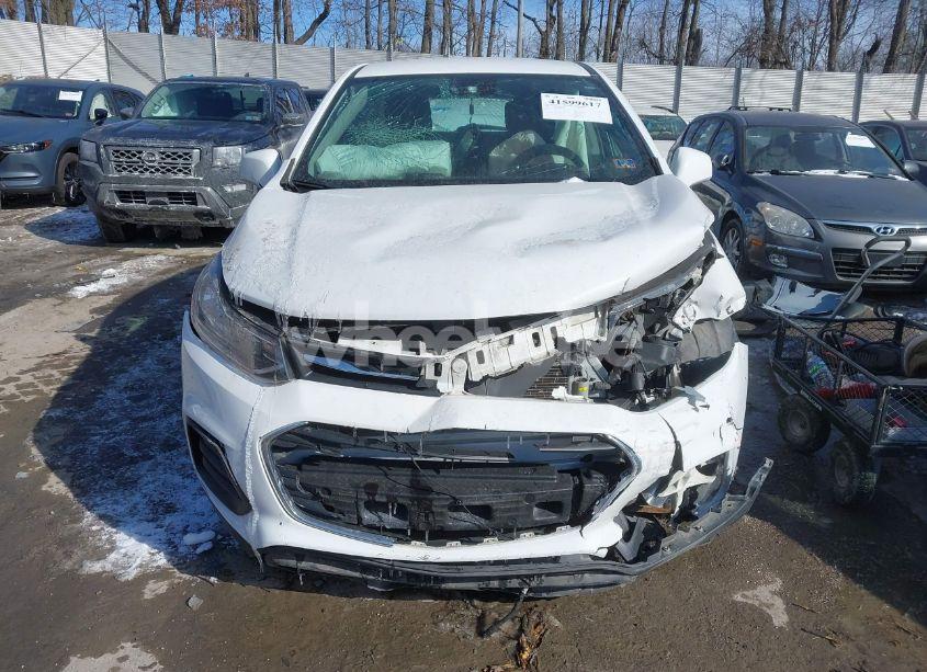 Photo 13 of 2017 Chevrolet Trax LS (VIN 3GNCJNSB3HL286437)