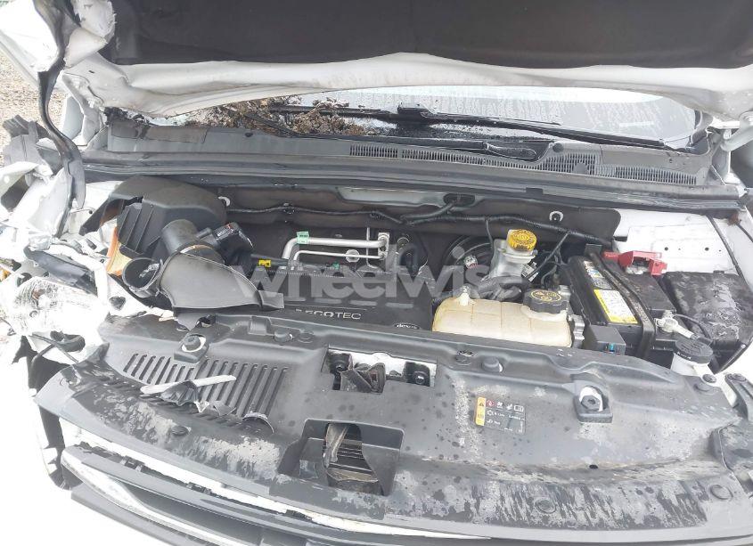 Photo 10 of 2019 Chevrolet Trax LS (VIN 3GNCJNSB3KL216010)